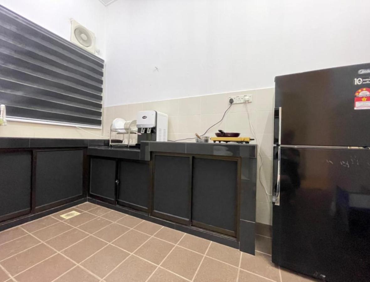 Demuji 4Br 10Pax 3Min To Ecm Kcm, Ps4 Villa Kuantan Bagian luar foto